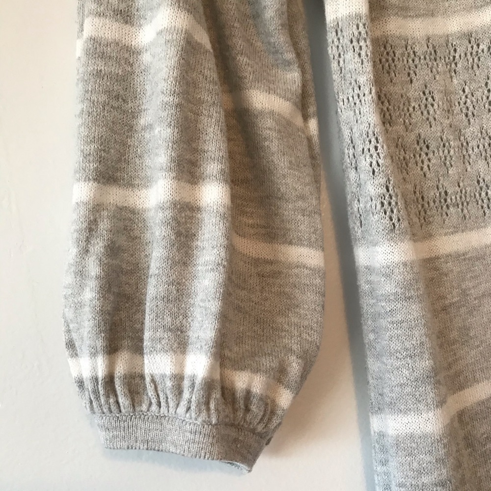 American Rag sweater top - Picture 3 of 7